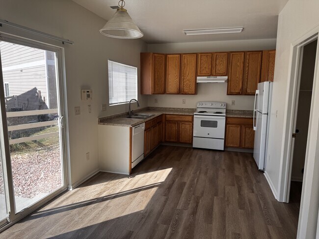 Photo - 134 S Elkhart St House