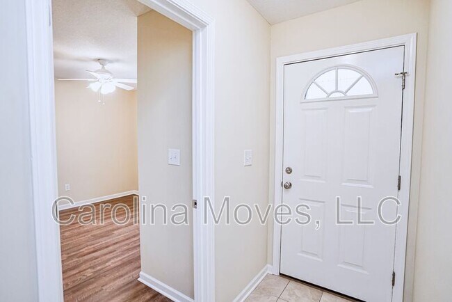 Foto del edificio - 524 Seays Crest Dr