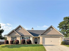 Building Photo - 700 River Mist Cir