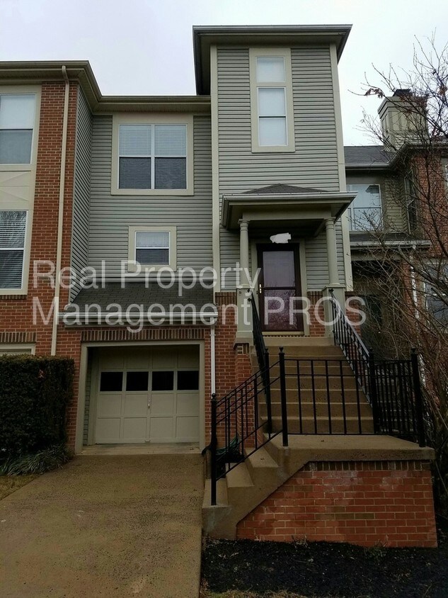 Foto principal - 139 Coppermill Dr