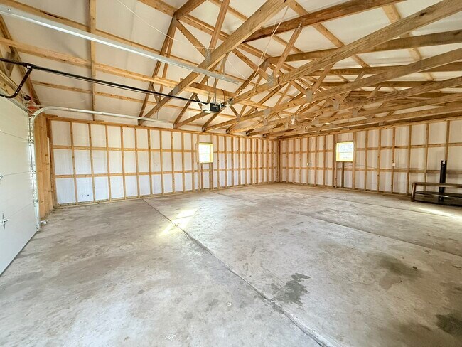 Foto del edificio - 8 Woolsey Rd