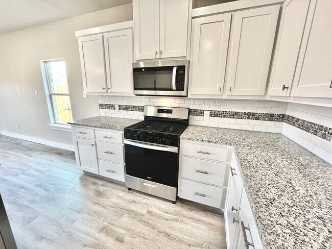 Foto del edificio - 4bed 2 bath - Frenship ISD