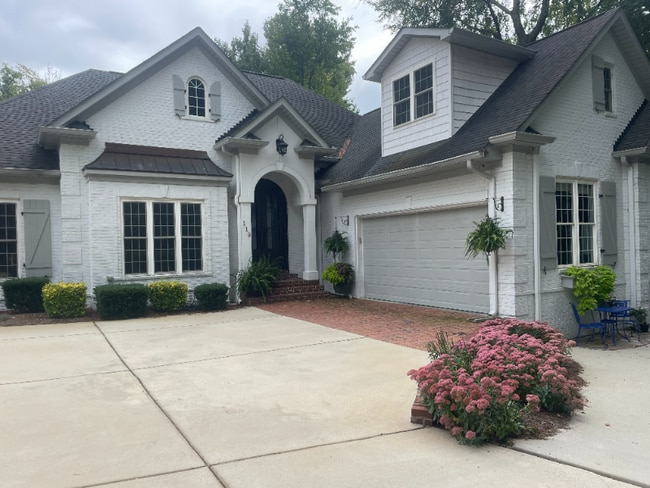 Building Photo - 119 Cabana Dr