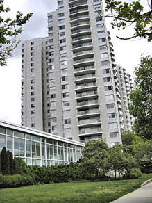 Primary Photo - 3333 Henry Hudson Pkwy W