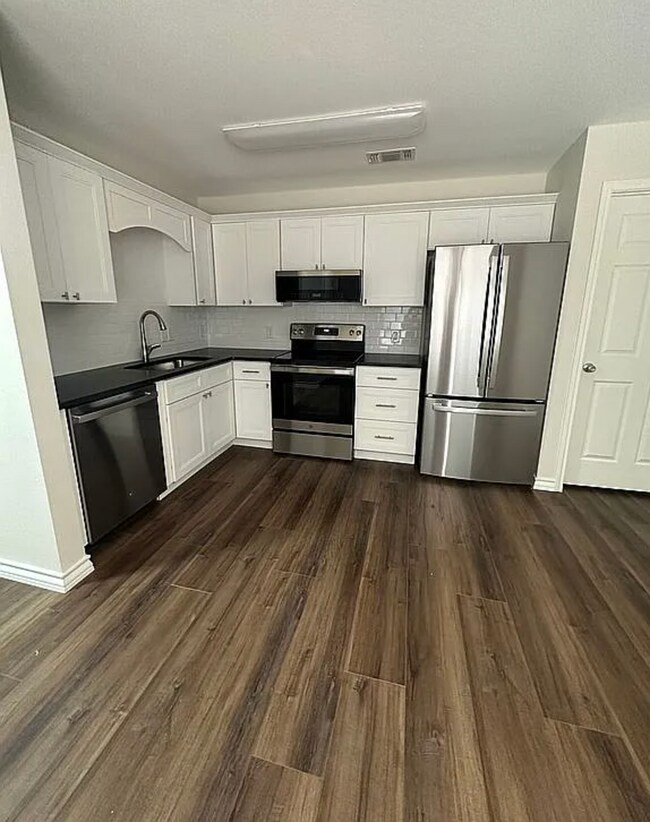 Foto del edificio - 9711 Chelsea Cir