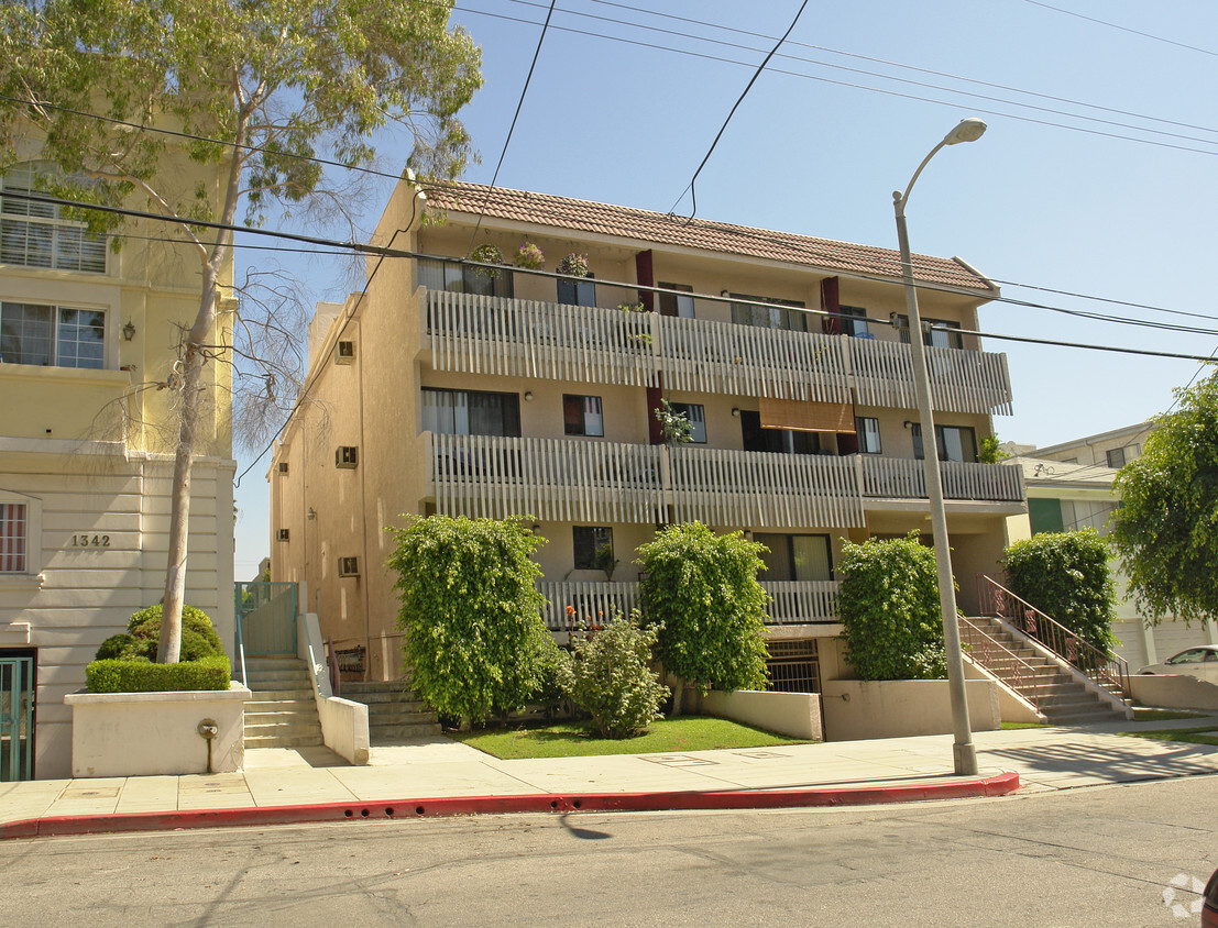 Building Photo - Sierra Bonita Apartments