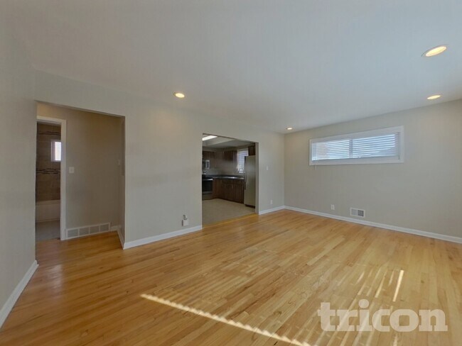 Building Photo - 269 E 109th Ave