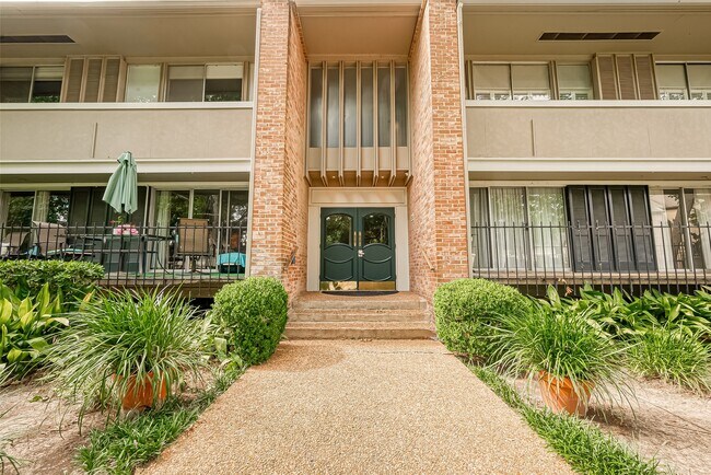 Foto del edificio - 642 S Ripple Creek Dr
