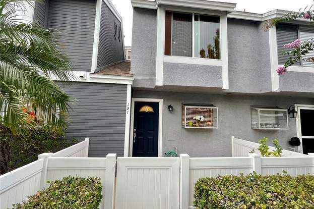 Foto del edificio - 121 Dogwood Ln