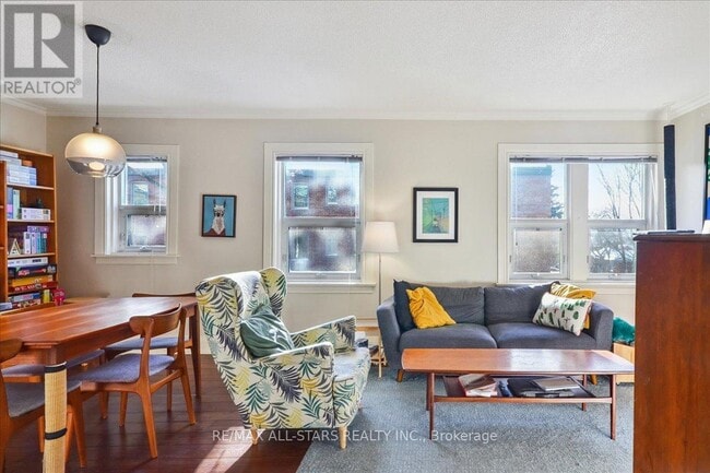 Building Photo - 114 Vaughan Rd