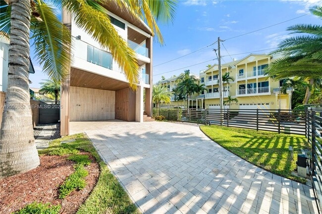 Photo - 5601 N Ocean Dr House