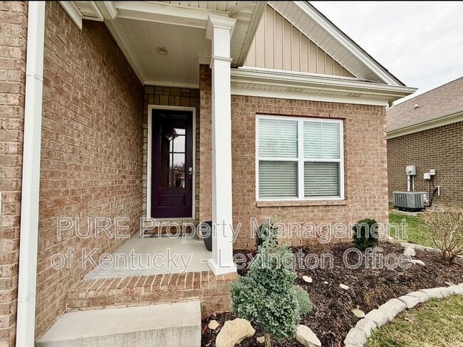 Building Photo - 242 Ikebana Dr