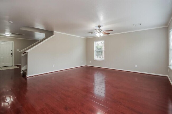 Building Photo - 9619 Rads Point