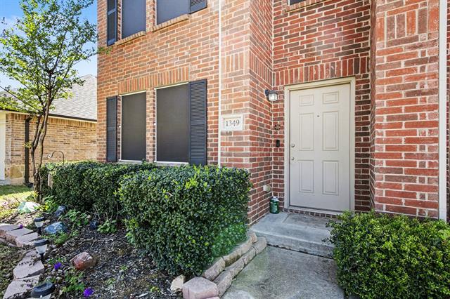 Foto del edificio - 1349 Hillside Dr