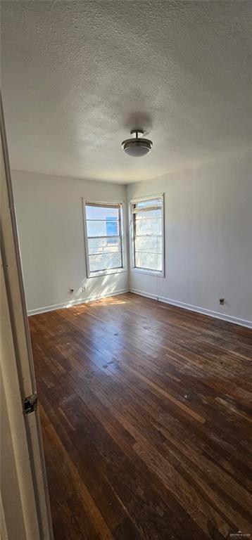 Foto del edificio - 5 Westway Ave