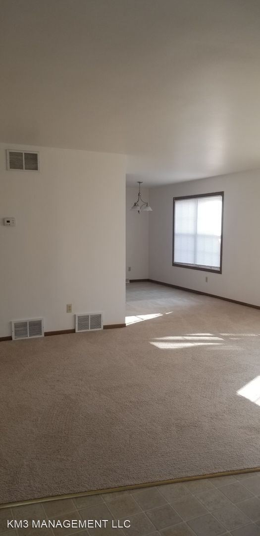 Foto del edificio - 3105 5th Ave