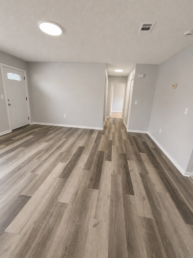Foto del edificio - NICE Bradenton 4BR/2BA Home in Quiet Residential Neighborhood