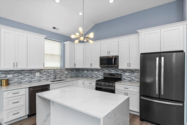 Foto del edificio - 6632 S Kenwood Ave