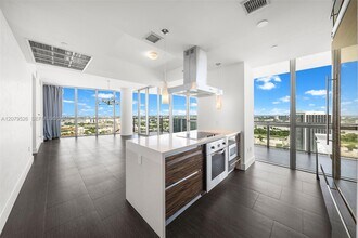 Building Photo - 1100 Biscayne Blvd