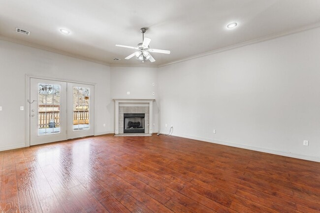 Foto del edificio - Charming 4-Bedroom Home in Rogers with Beautiful Natural Light!
