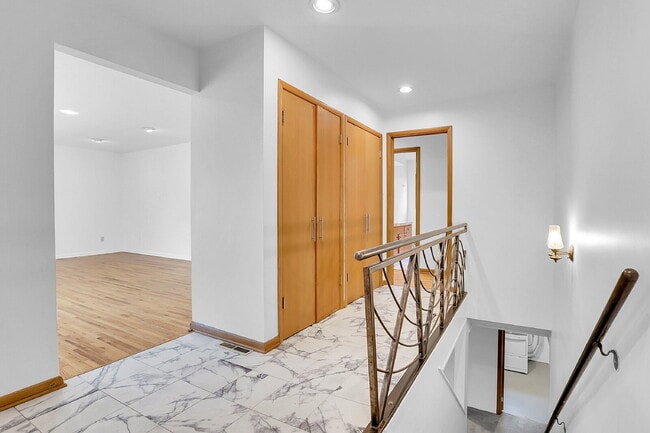 Building Photo - $3,000.00, 3 Bed, 3 Bath, Single Family Ho...