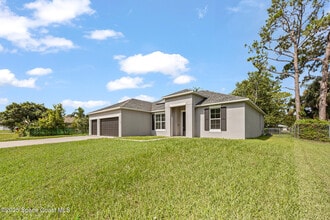 Building Photo - 456 Azalea Ave SE