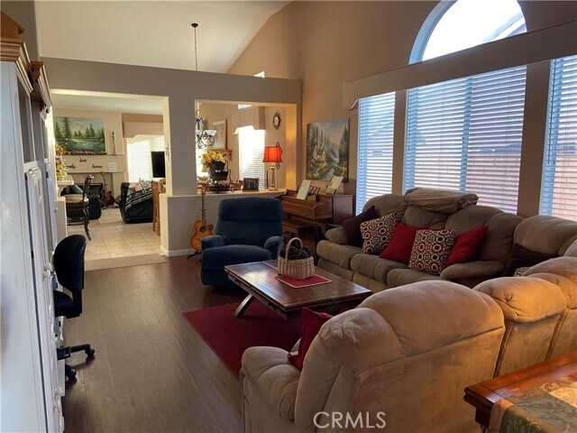 Building Photo - 1034 Salem Dr