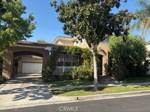 Building Photo - 9 Bayleaf Ln