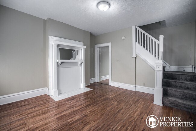 Foto del edificio - Charming 2BR on Lane and Indiana