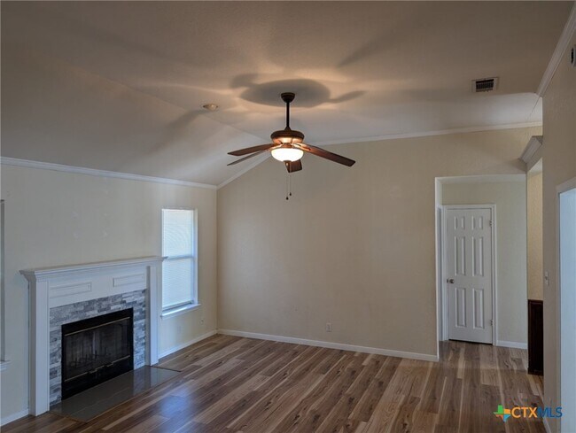 Foto del edificio - 4309 Chantz Dr