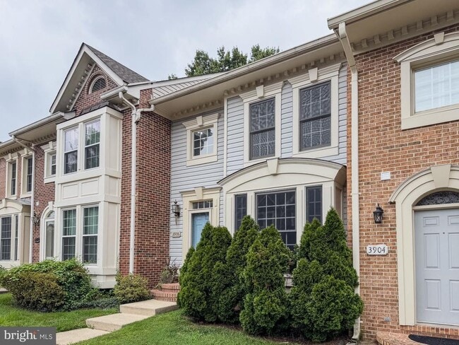 Building Photo - 3906 Valley Ridge Dr