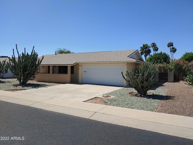 Building Photo - 10607 W Meade Dr