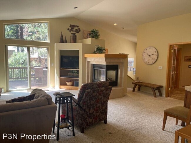 Foto del edificio - 4 br, 3.5 bath House - 697 Carson Court