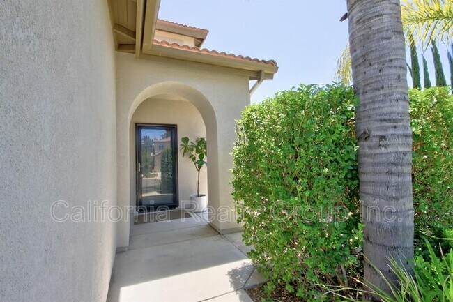 Building Photo - 41263 Pine Tree Cir