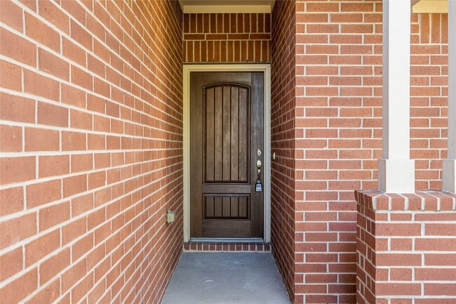 Building Photo - 18003 Alora Springs Trace