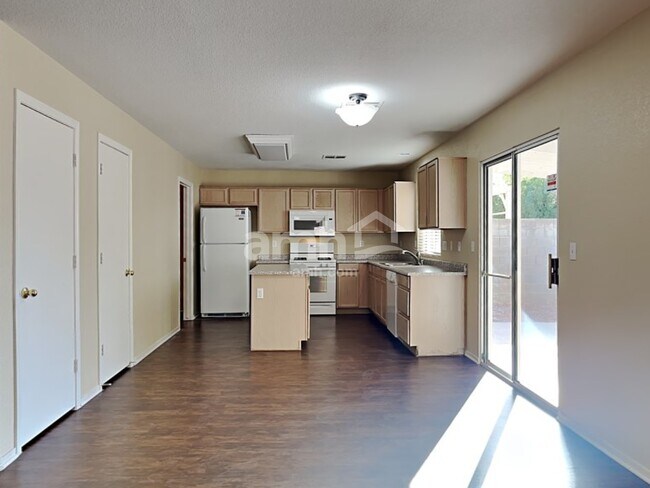 Foto del edificio - 5129 Meadow Rock Ave