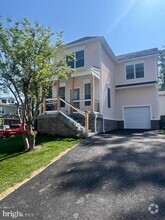 8935 Frederick Ave