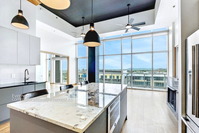 Foto principal - 600 12th Avenue South