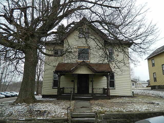Primary Photo - 142 N Mercer Ave