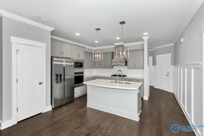 Foto del edificio - 415 Raleigh Elm Dr