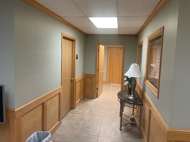 Building Photo - 1205 US-24