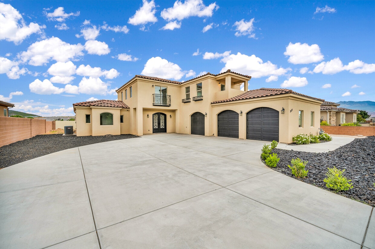 2472 Lyle St, Hurricane, UT 84737 House Rental in Hurricane, UT