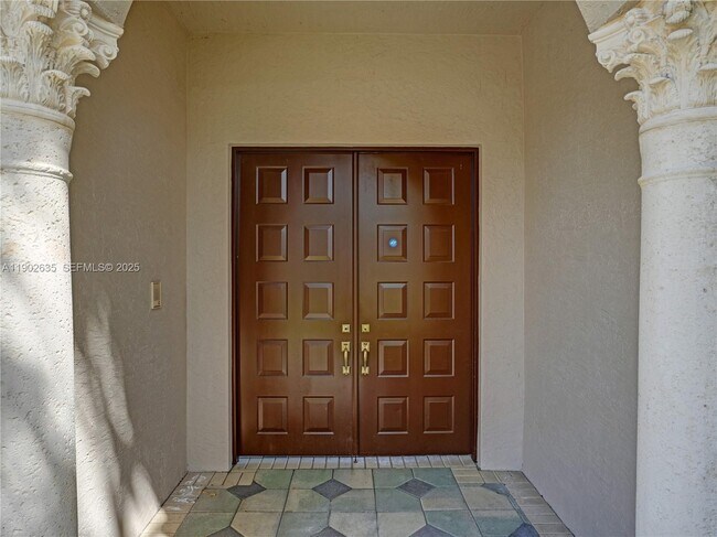 Foto del edificio - 16291 Bristol Pointe Dr