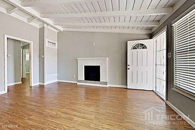 Building Photo - 3329 Karen Way