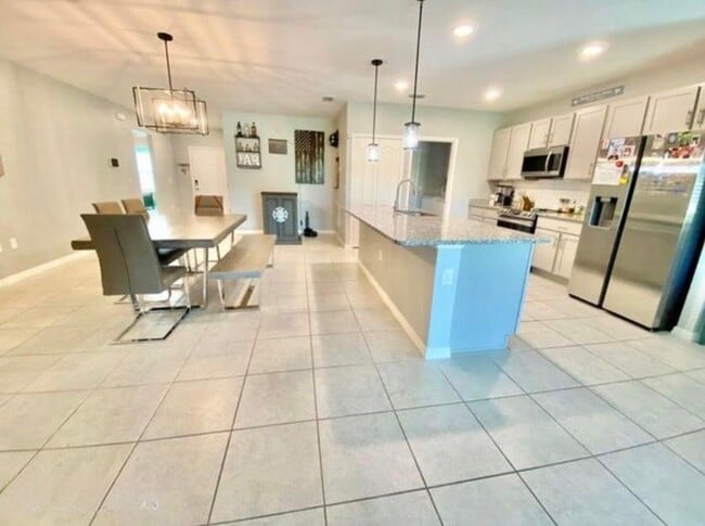 Foto del edificio - 708 Corbin Cir SW