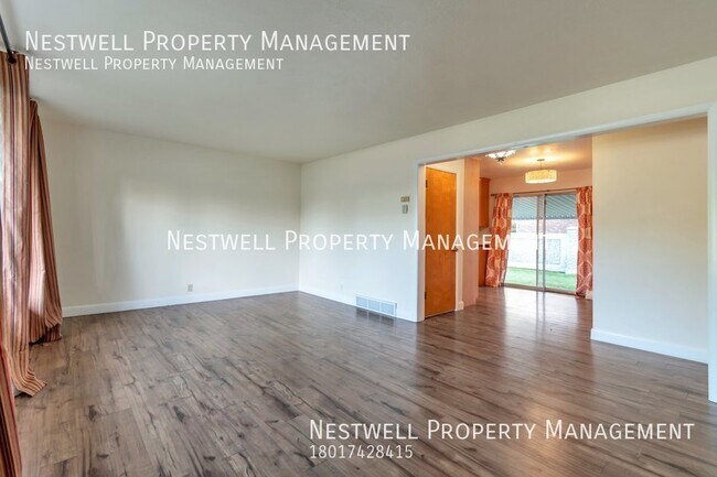 Building Photo - Charming 3-bed Home in Taylorsville