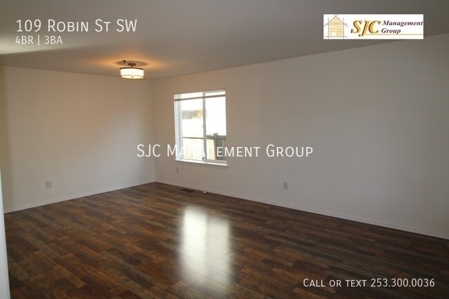 Building Photo - 109 Robin St SW