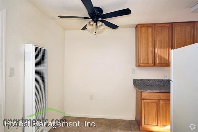 Foto del edificio - 733 Dixieanne Ave