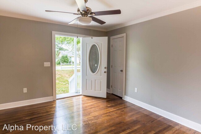 Building Photo - 3 br, 1 bath House - 20 Mayo Drive