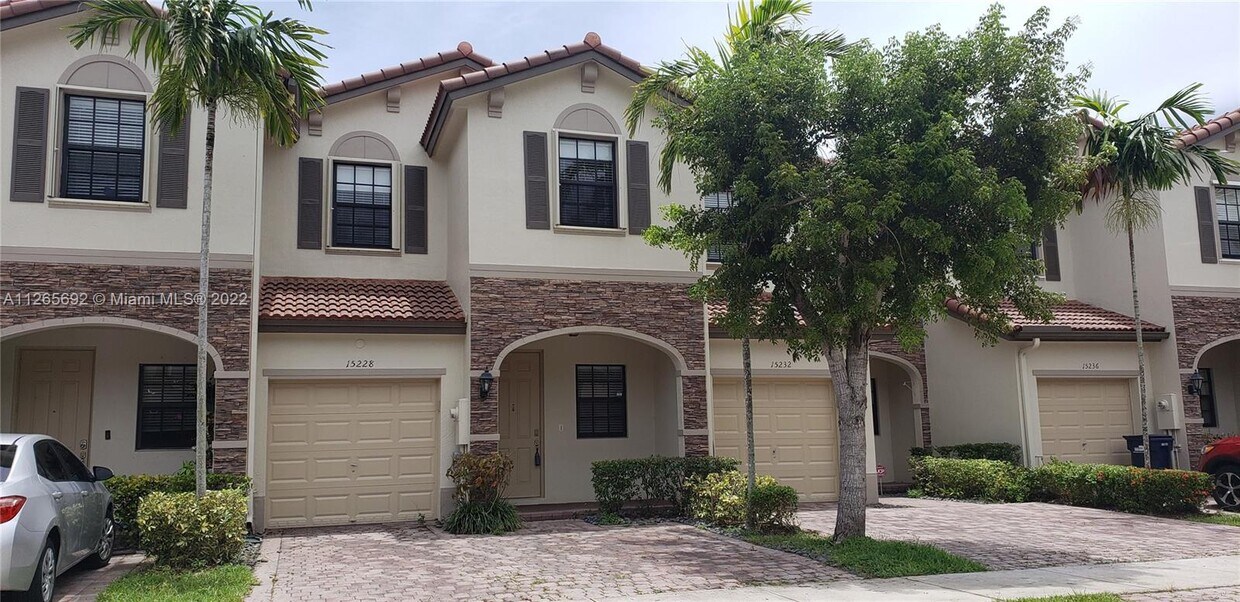 Primary Photo - 15228 SW 119th Ter